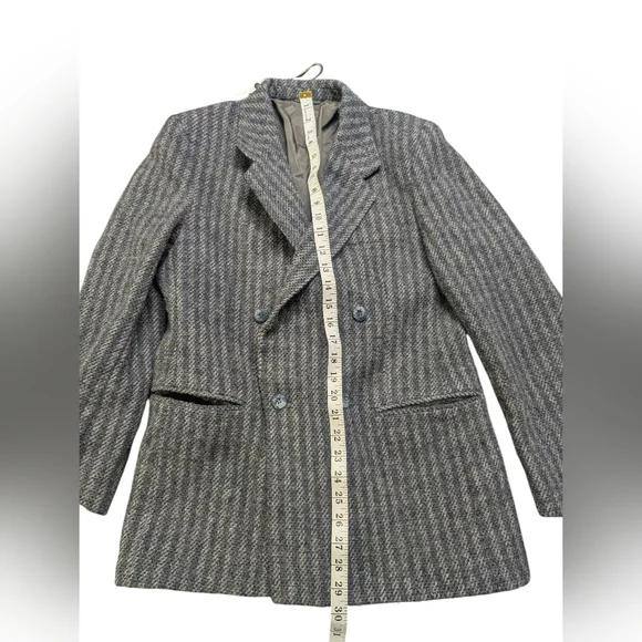 Vintage 100% Wool Herringbone Double Breasted Blazer Made in Canada - Picture 3 of 10
